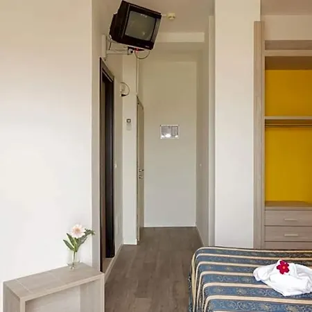 Bikini Tropicana Family Hotel 3*