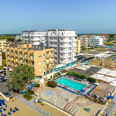 Hotel Bikini Tropicana Family