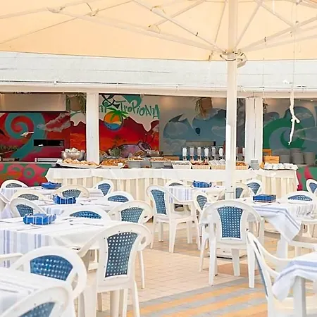 Hotel Bikini Tropicana Family 3*