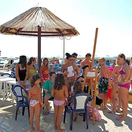 Hotel Bikini Tropicana Family 3*